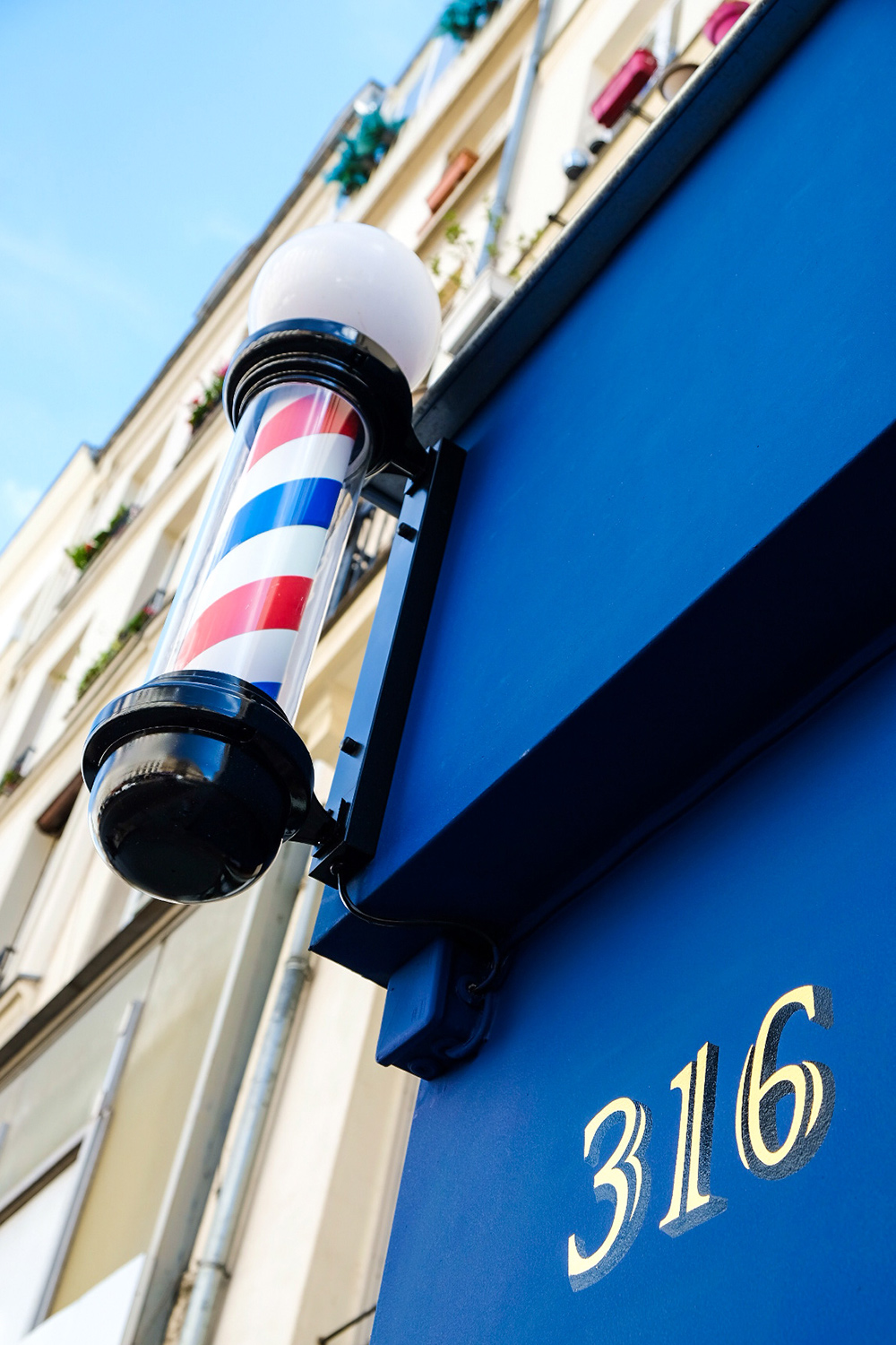 shapes-paris-les-services-barbier